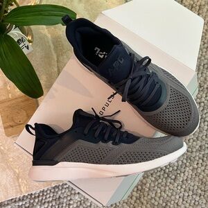 APL Athletic Propulsion Labs Techloom Tracer Sneakers Tennis Shoes - 9